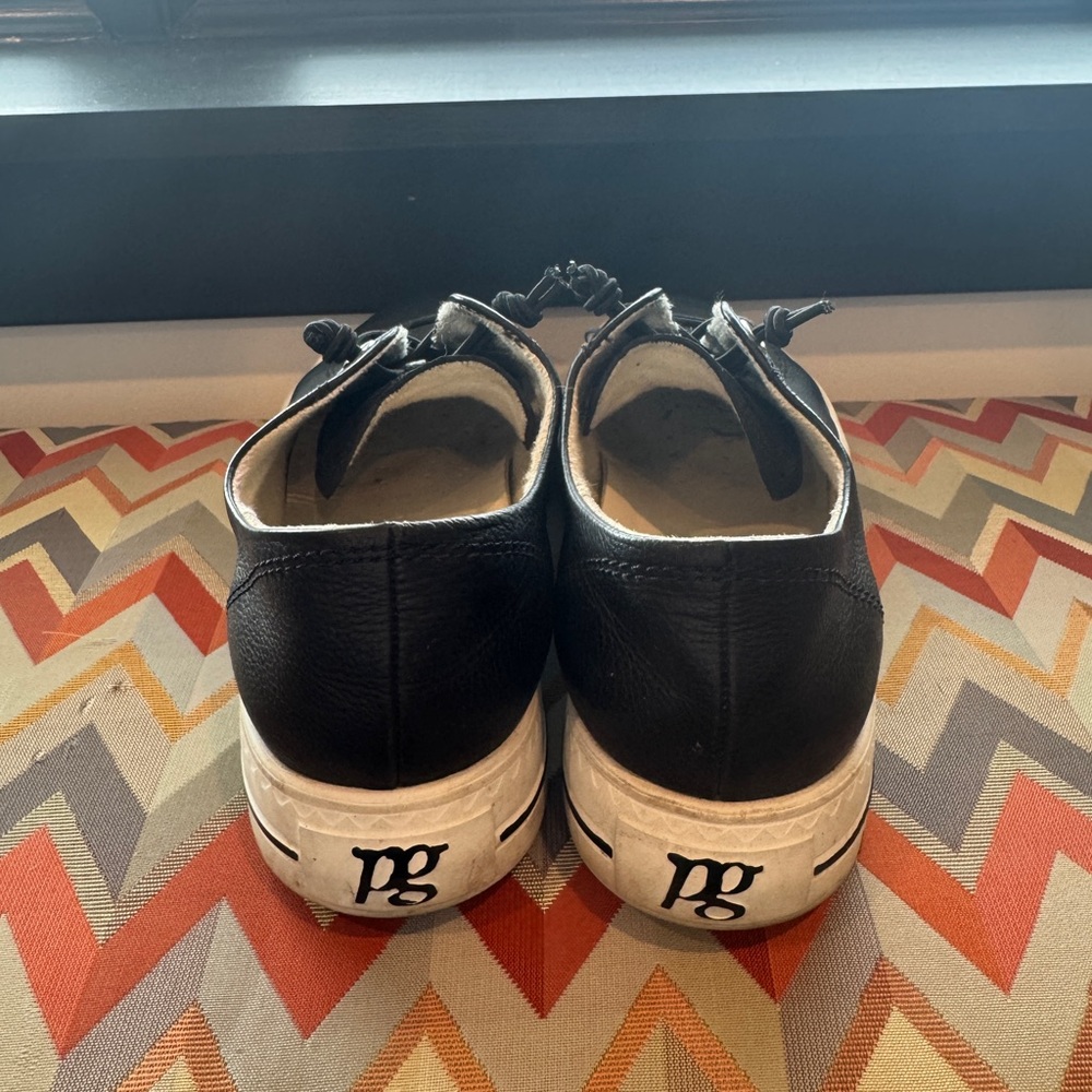 Paul Green Hadley Sneaker (US Women’s 9) - Picture 3 of 5